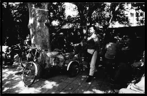 13.jpg (23857 bytes)