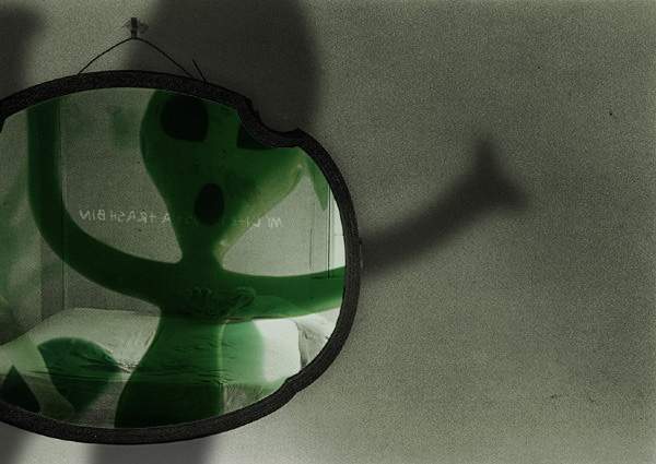 aliencom.JPG (29846 �ֽ�)